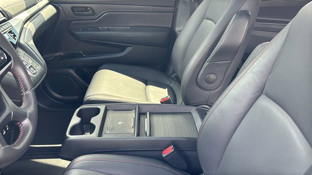 Used 2025 Honda Odyssey Sport-L image 23