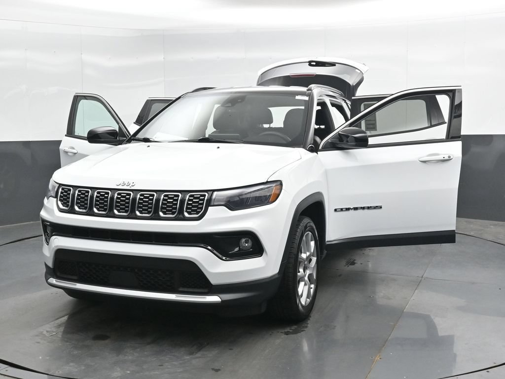 Used 2025 Jeep Compass Limited AWD/4WD image 47