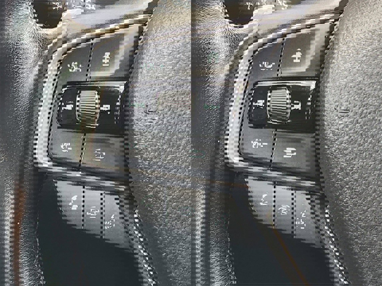 Used 2021 Honda Accord EX-L image 27