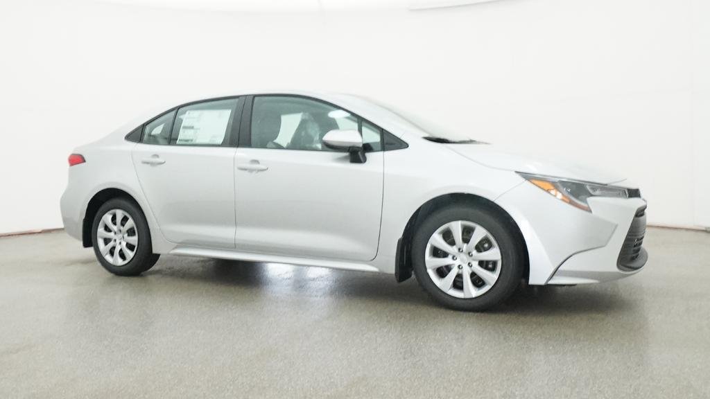 Used 2026 Toyota Corolla LE FWD image 13