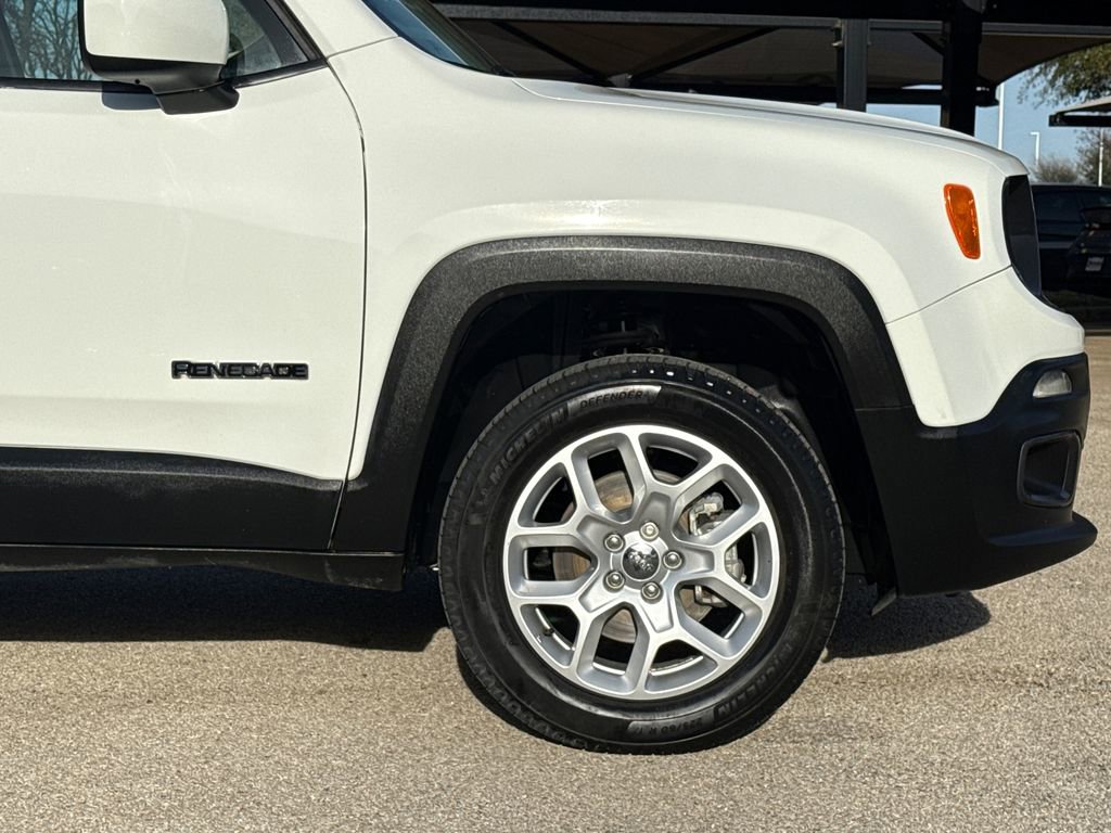 Used 2017 Jeep Renegade Latitude image 5