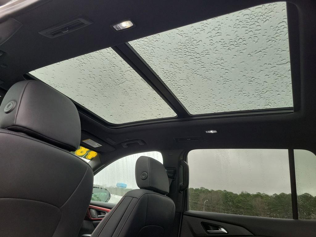 Used 2025 Chevrolet Traverse Z71 w/ LPO, Floor Liner Package image 30