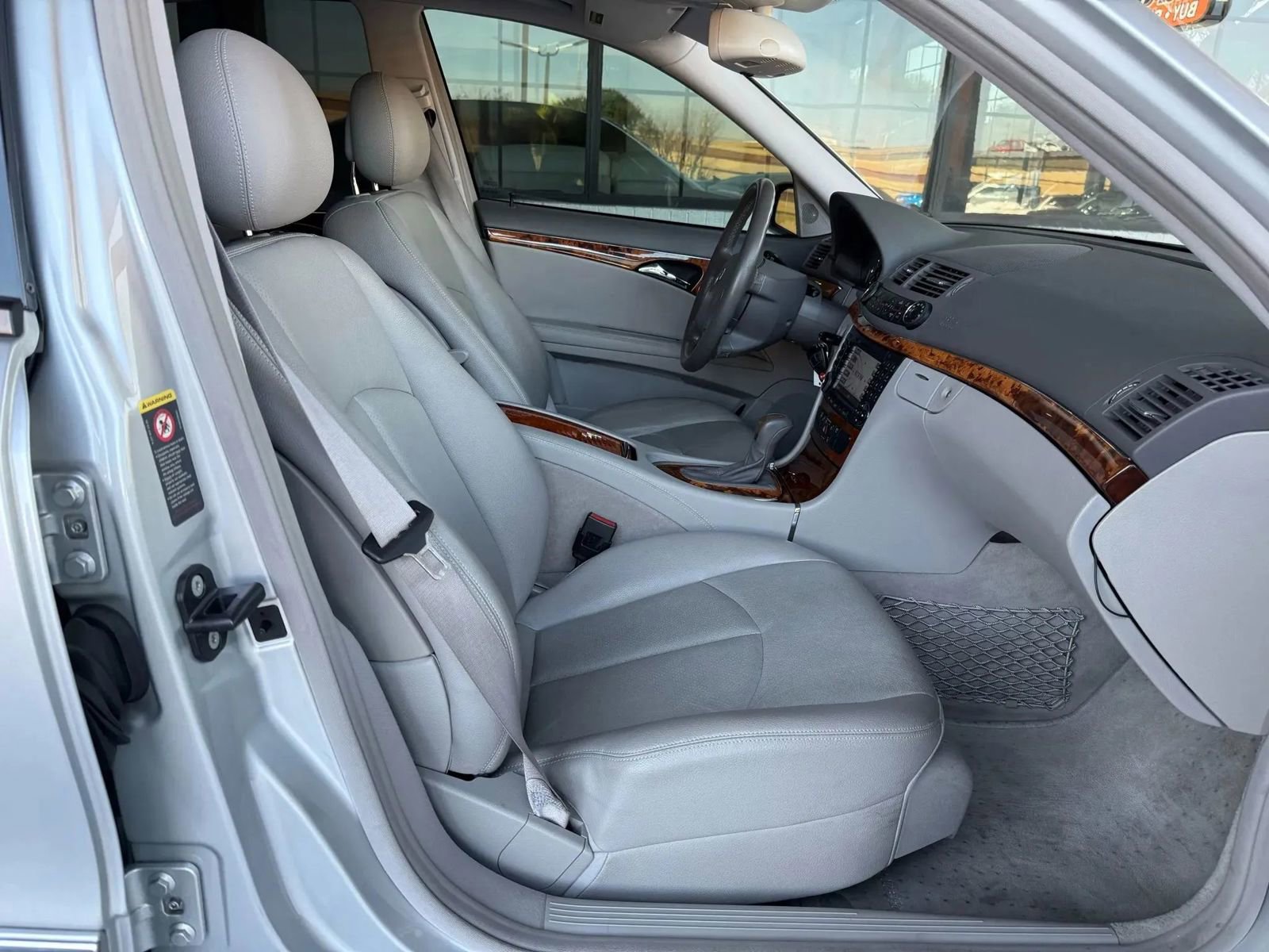 Used 2005 Mercedes-Benz E 320 Sedan image 23