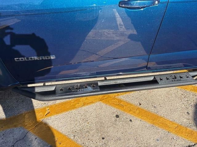 Used 2019 Chevrolet Colorado W/T w/ WT Convenience Package image 3