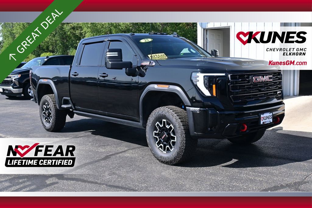 Used 2025 GMC Sierra 2500 AT4X AWD/4WD image 1