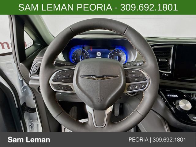 New 2026 Chrysler Pacifica Pinnacle AWD/4WD image 11