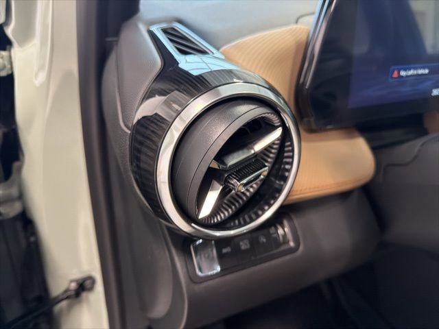 New 2026 Chevrolet Equinox ACTIV w/ Convenience Package III image 21