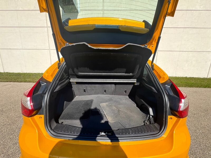 Used 2013 Ford Focus ST FWD image 33