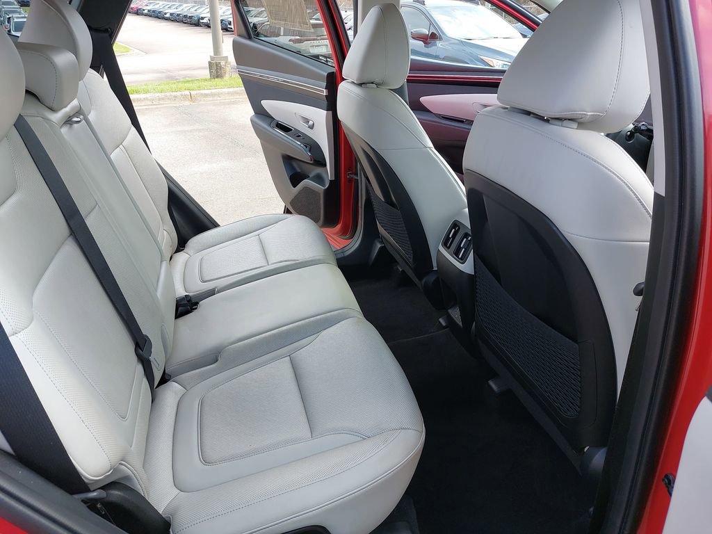 Used 2022 Hyundai Tucson Limited image 11