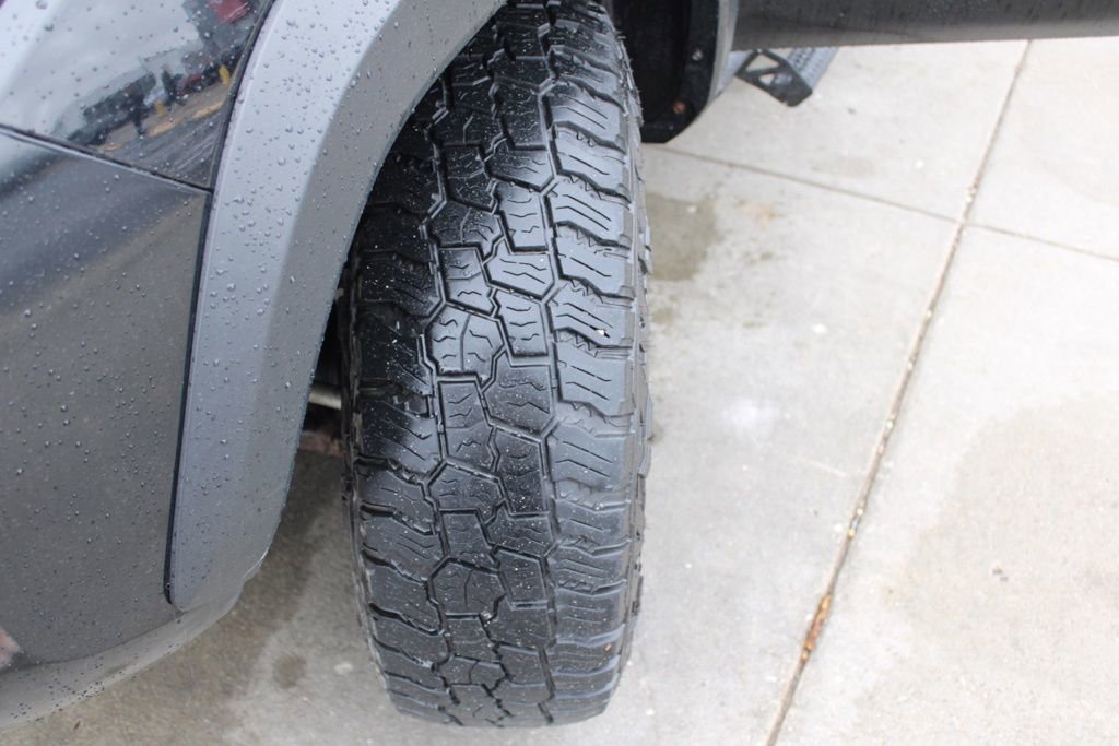 Used 2022 Toyota Tacoma TRD Off-Road image 12