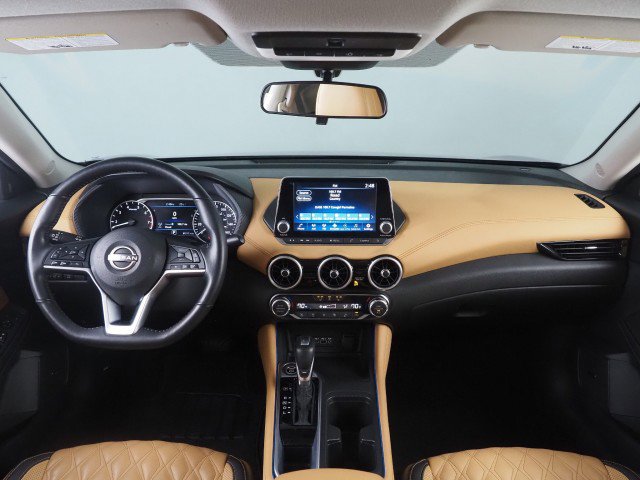 Used 2024 Nissan Sentra SV w/ SV Premium Package image 3