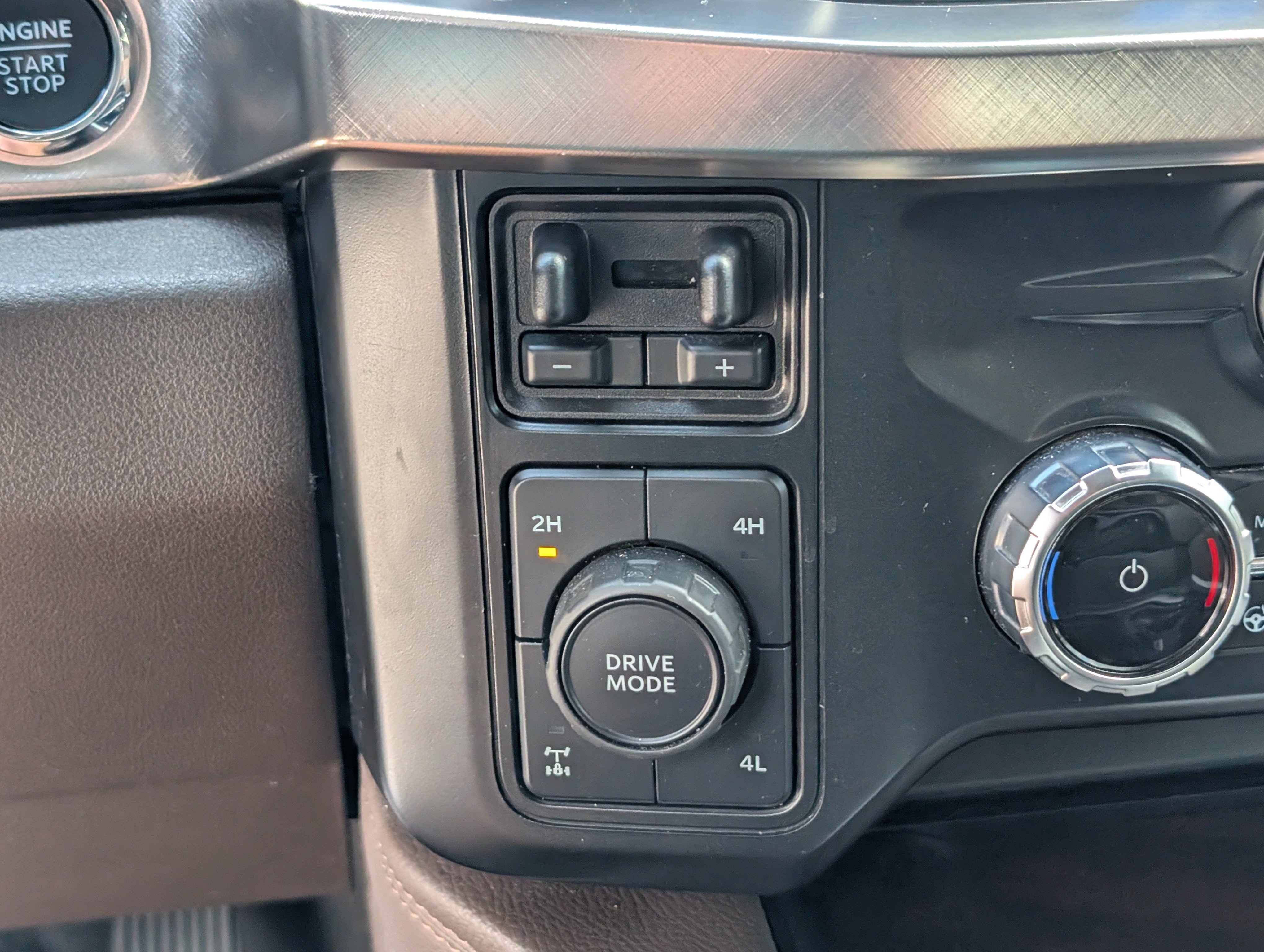 Certified 2023 Ford F250 King Ranch w/ Chrome Package AWD/4WD image 35
