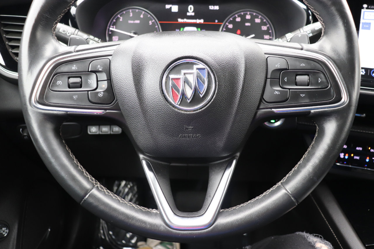 Used 2022 Buick Envision Avenir w/ Technology Package II image 30