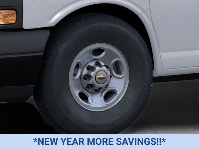 New 2025 Chevrolet Express 2500 image 9