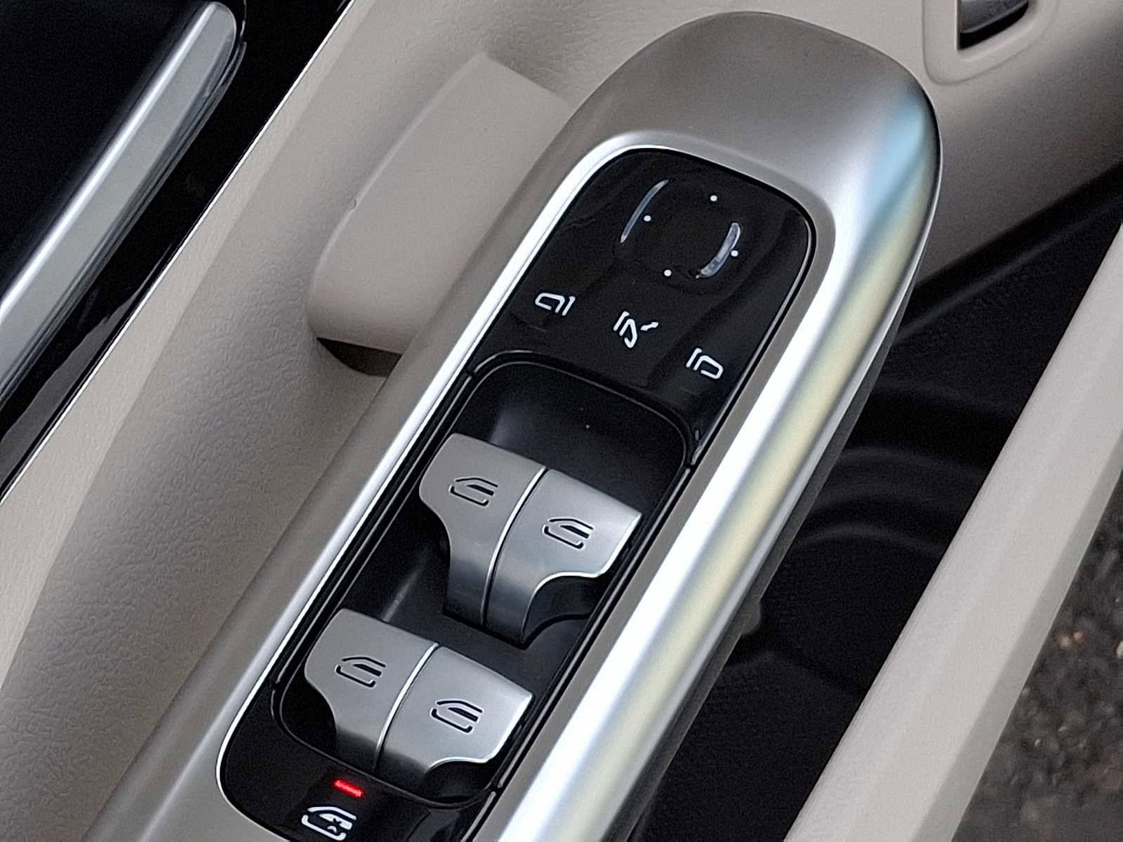 Certified 2024 Mercedes-Benz C 300 4MATIC Sedan image 30