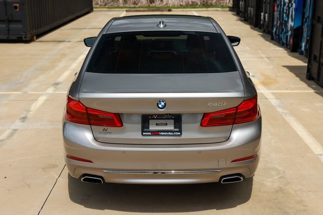 Used 2018 BMW 540i RWD image 12