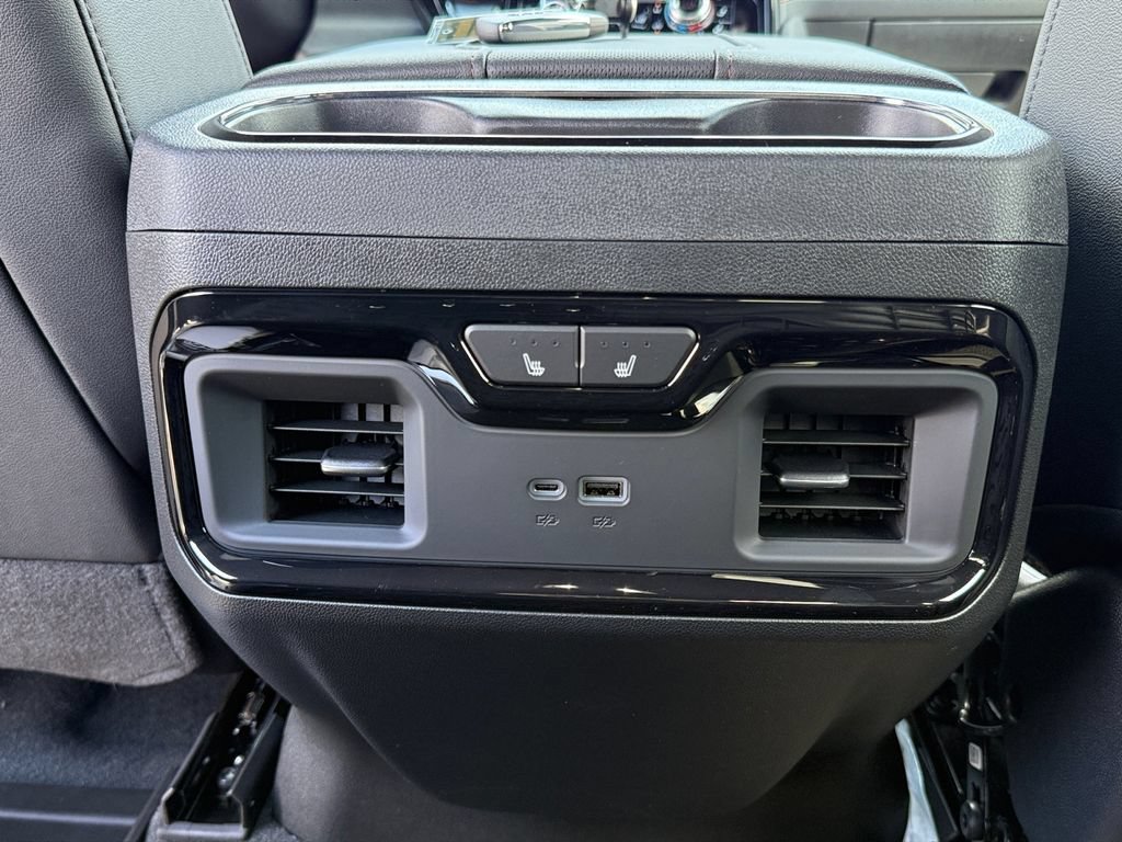 New 2026 GMC Sierra 1500 AT4 w/ AT4 Premium Package AWD/4WD image 31