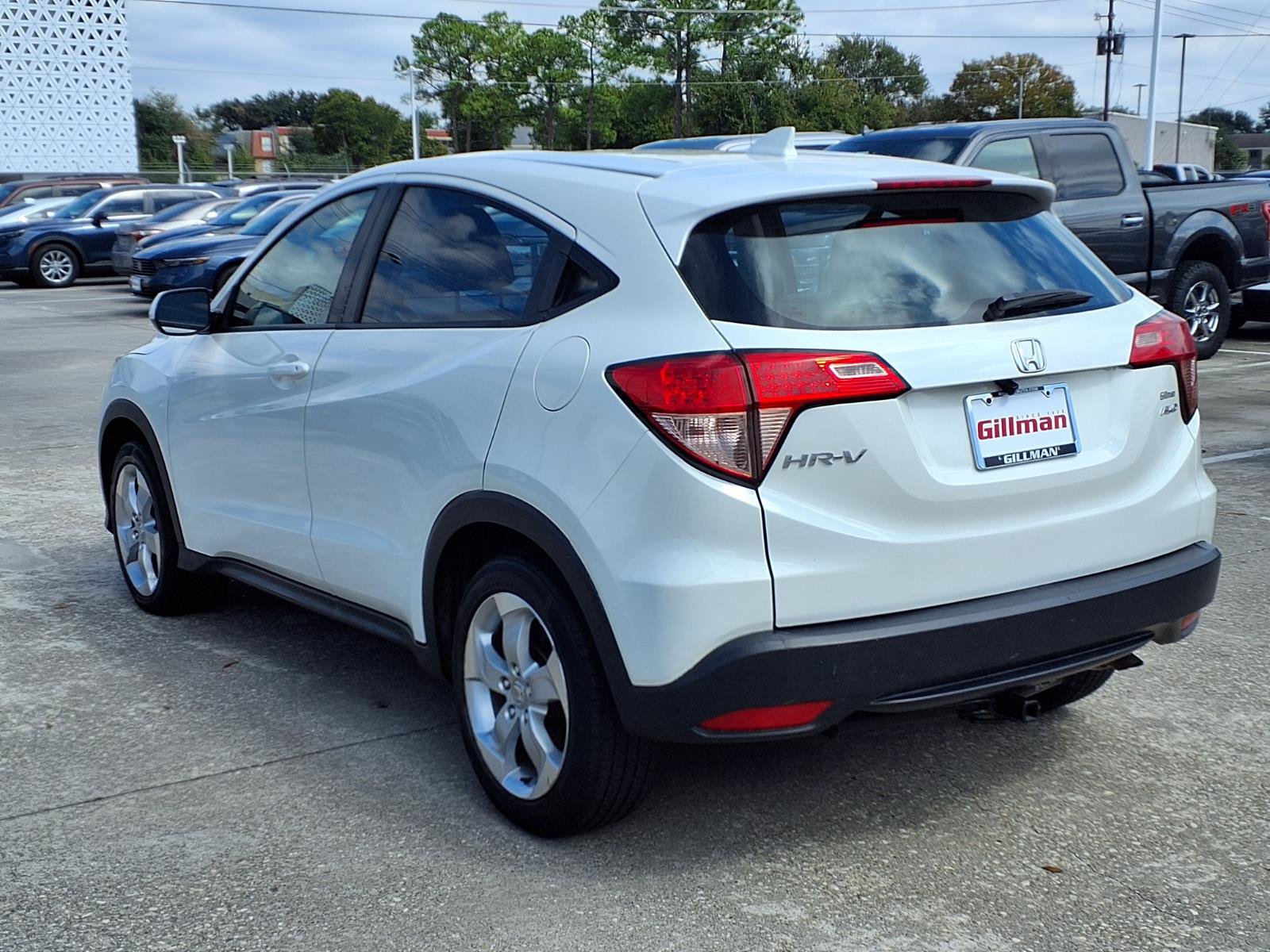 Used 2016 Honda HR-V LX image 3