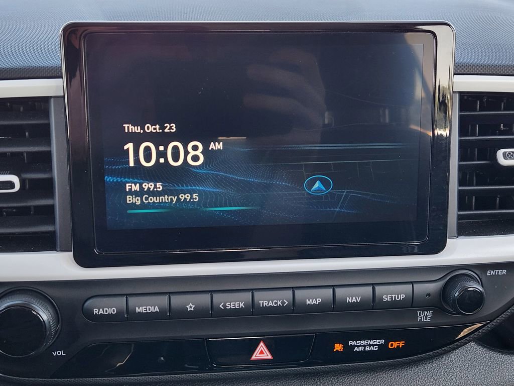 Used 2024 Hyundai Venue Limited image 17