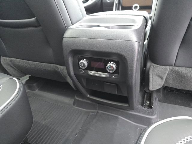 Used 2025 GMC Acadia Denali w/ Super Cruise Package image 24