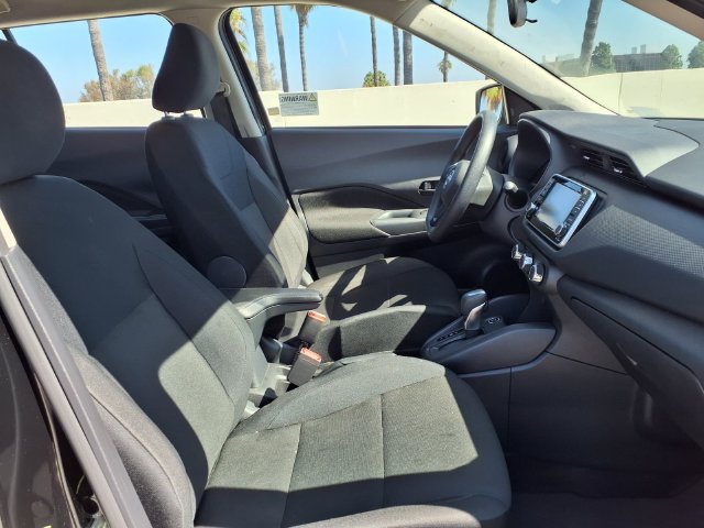 Certified 2025 Nissan Kicks Play S FWD image 25