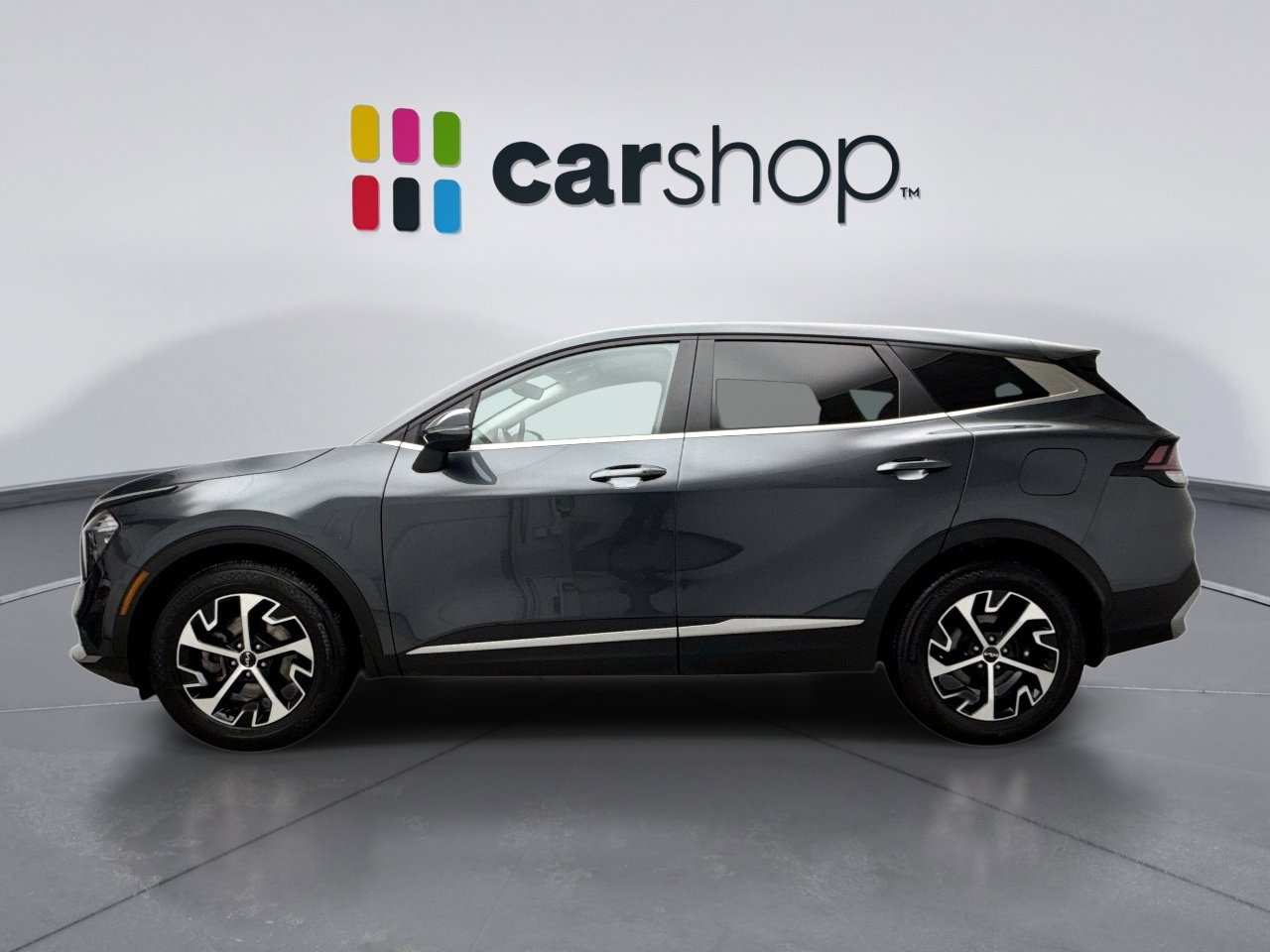 Used 2023 Kia Sportage EX image 2