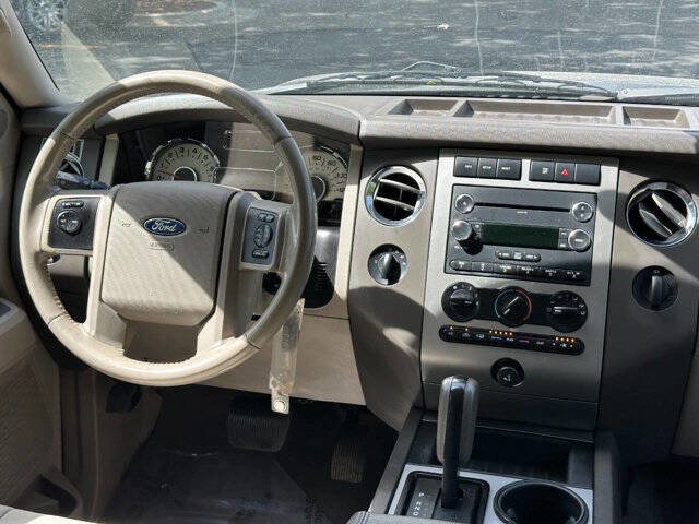 Used 2013 Ford Expedition EL XLT image 15
