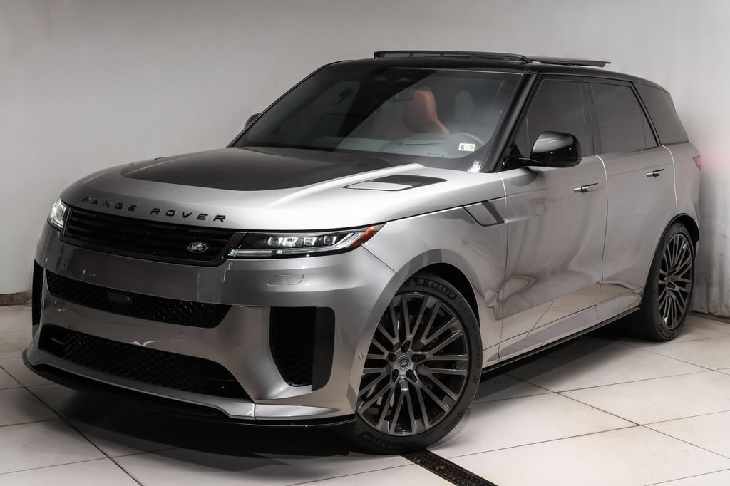 Used 2024 Land Rover Range Rover Sport AWD/4WD image 1