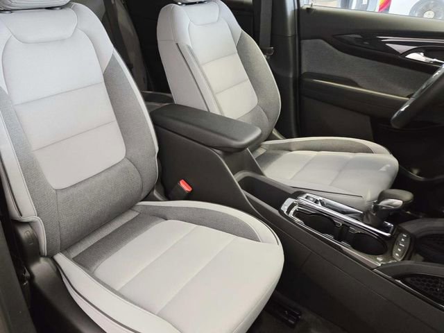 Used 2025 Chevrolet TrailBlazer LT w/ Convenience Package image 14