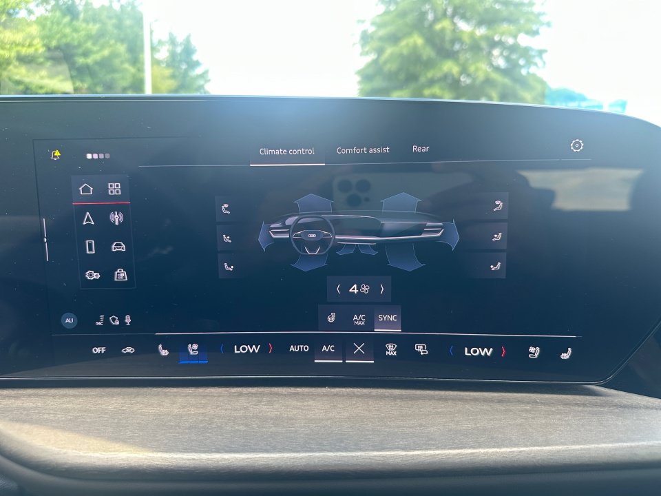 Certified 2025 Audi Q5 Prestige AWD/4WD image 18