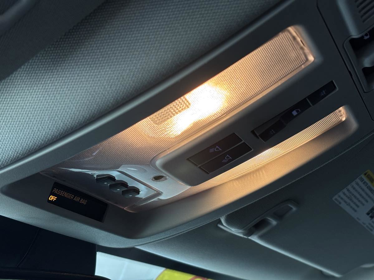 Used 2015 Cadillac SRX Premium w/ LPO, Protection Package FWD image 49