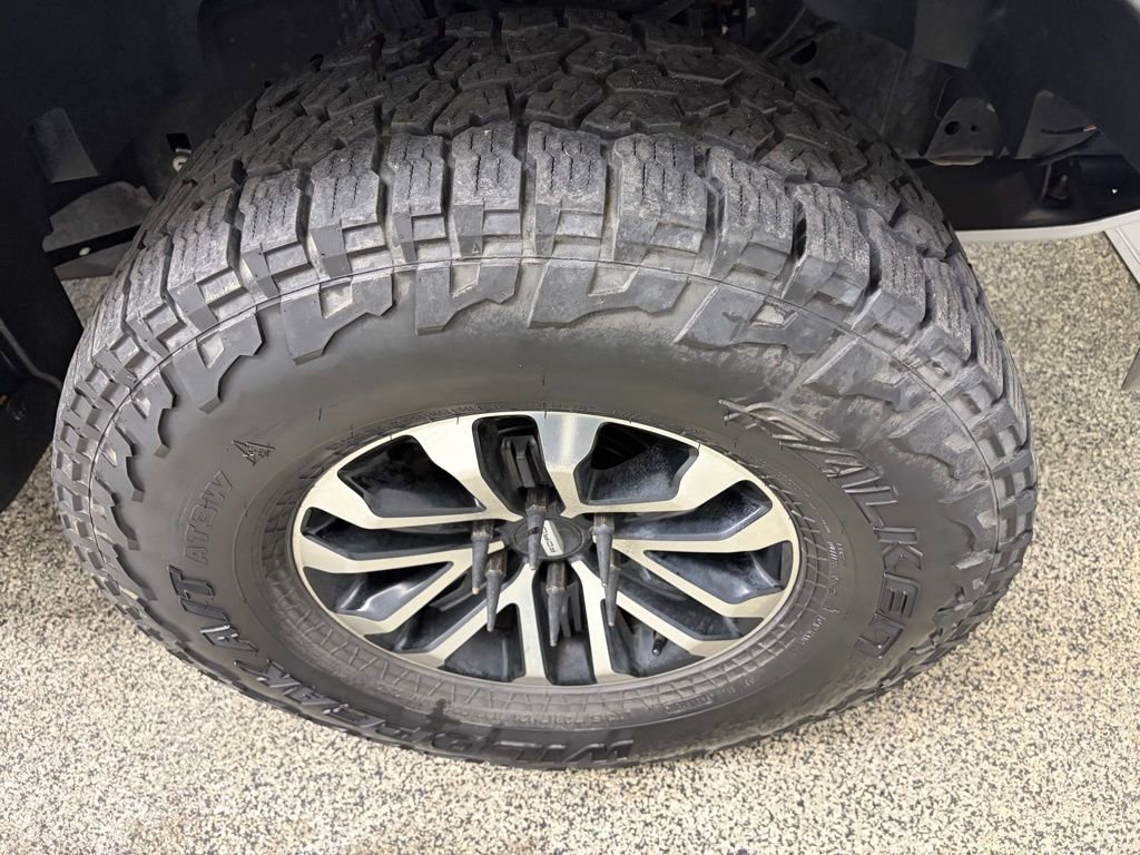 Used 2020 Ford F150 Raptor w/ Equipment Group 801A Mid image 11