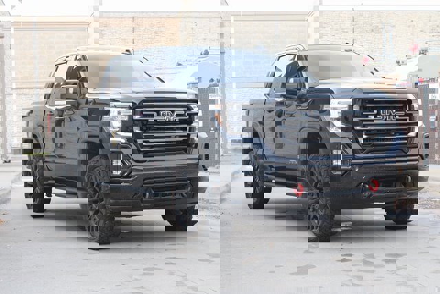Used 2021 GMC Sierra 1500 AT4 w/ AT4 Premium Package image 2