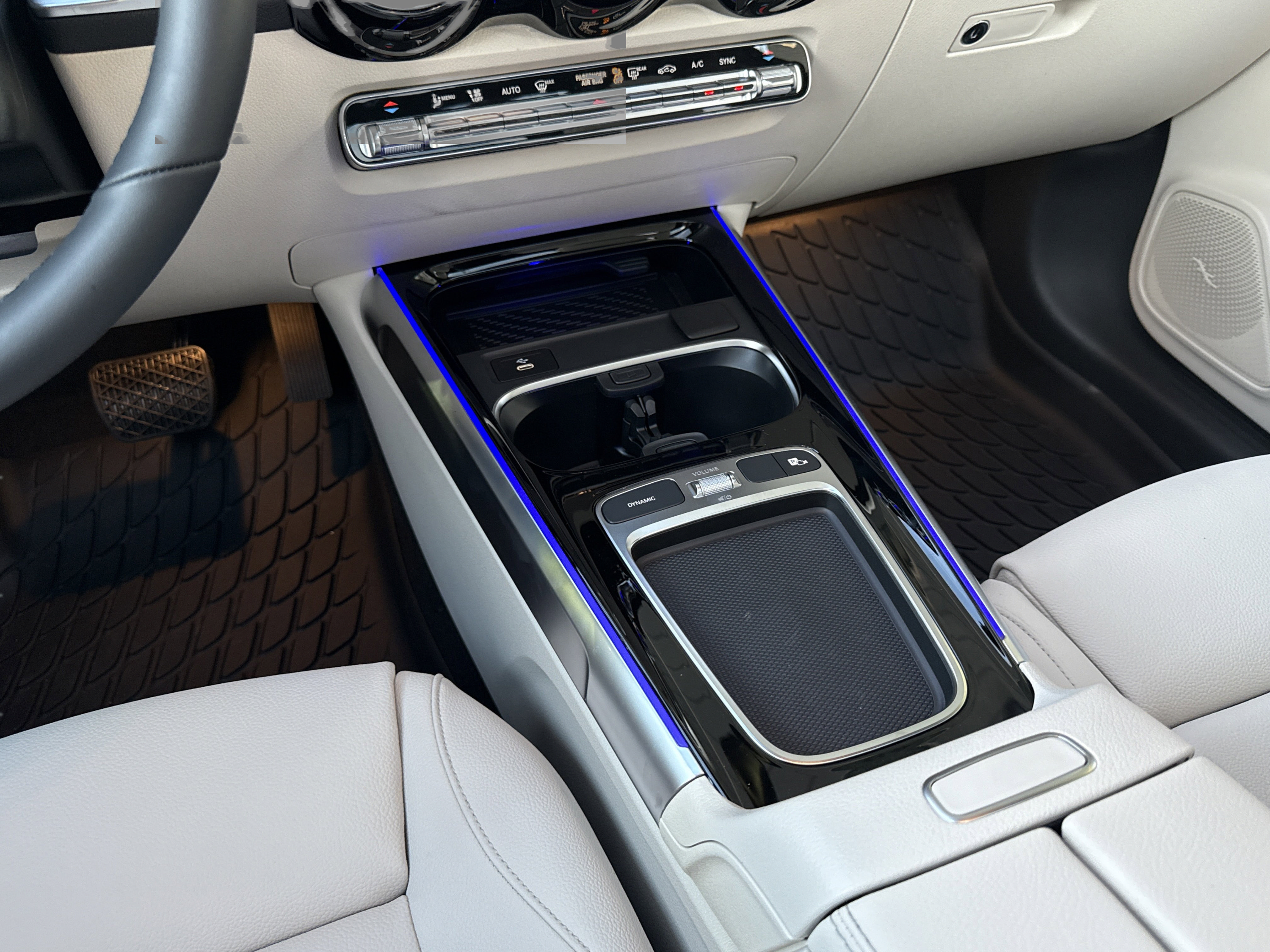 New 2026 Mercedes-Benz GLB 250 image 40