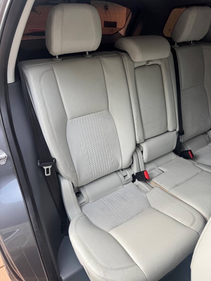 Used 2017 Land Rover Discovery Sport SE AWD/4WD image 15