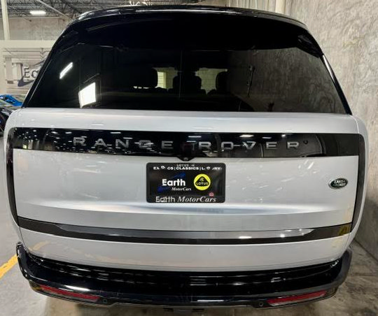Used 2023 Land Rover Range Rover SE AWD/4WD image 7