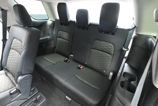 Used 2024 Nissan Pathfinder SV FWD image 32