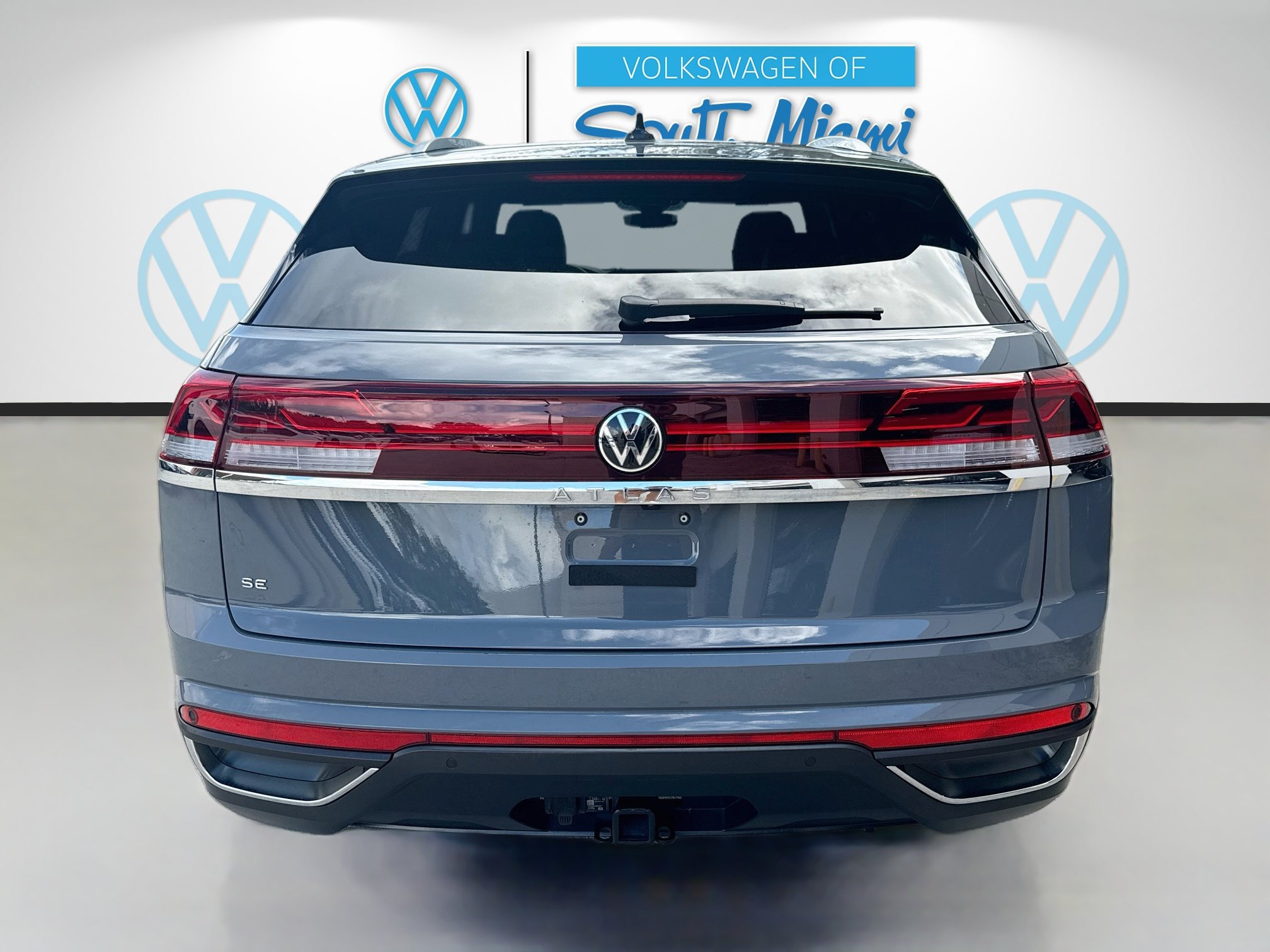 Certified 2024 Volkswagen Atlas Cross Sport SE FWD image 6