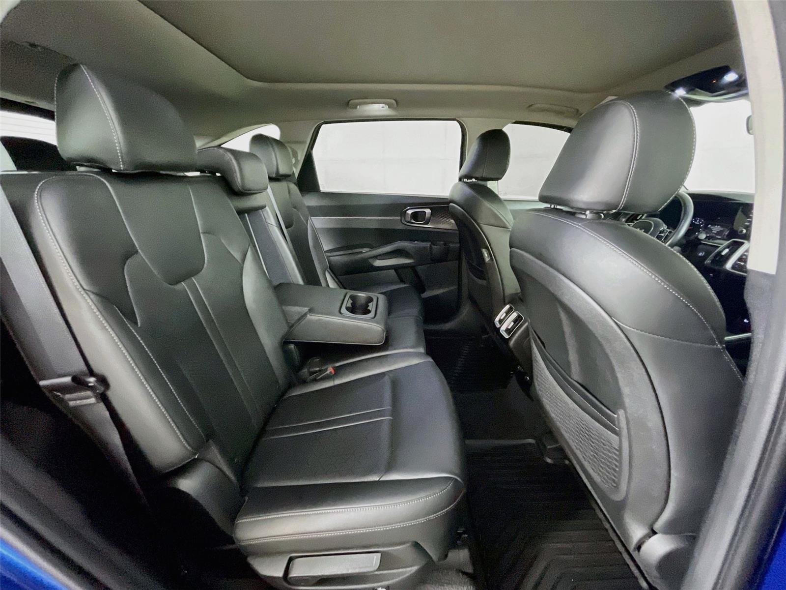 Used 2023 Kia Sorento S w/ Panoramic Sunroof Package FWD image 31