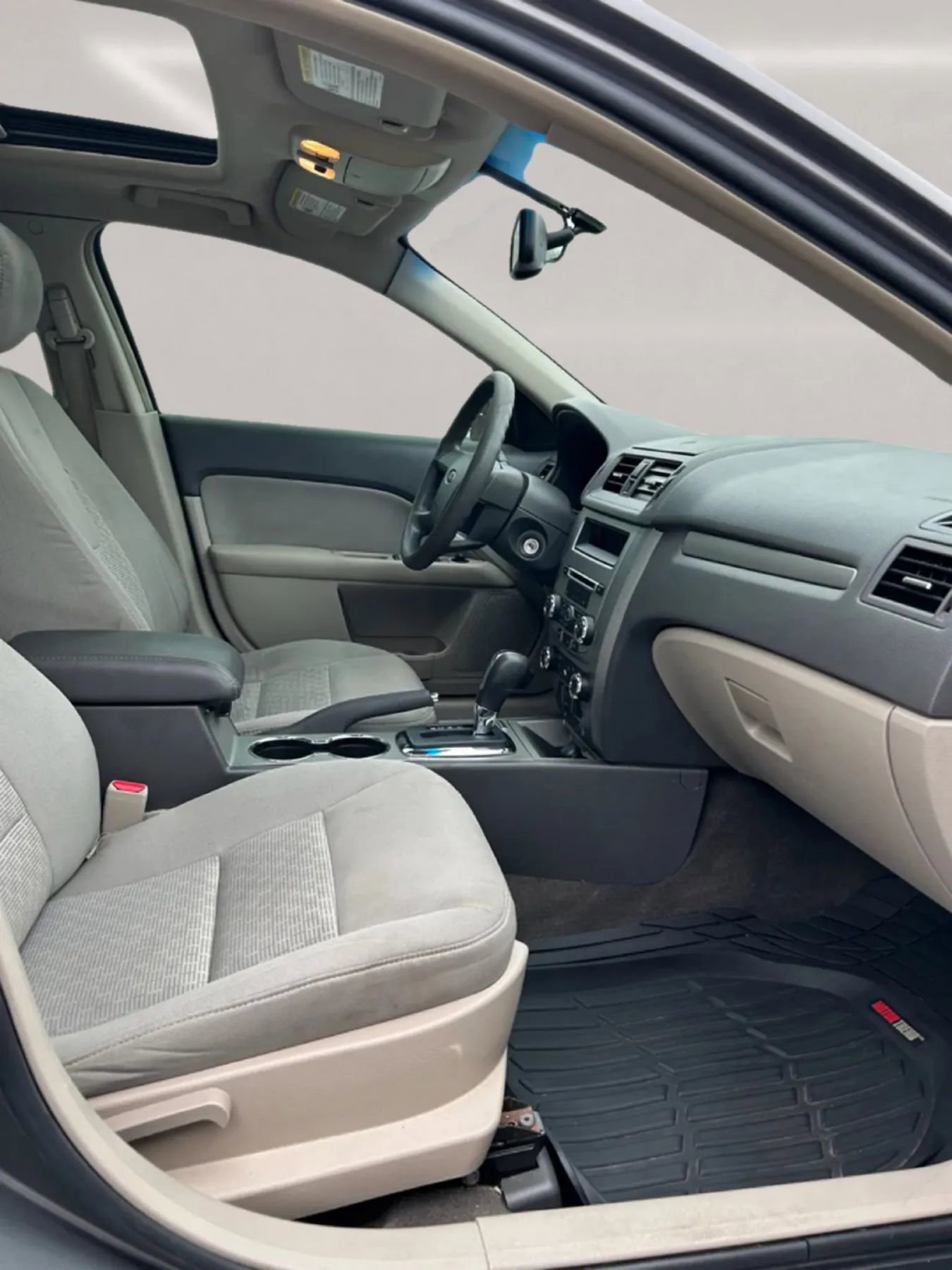 Used 2011 Ford Fusion SE w/ 202A Rapid Spec Order Code image 12