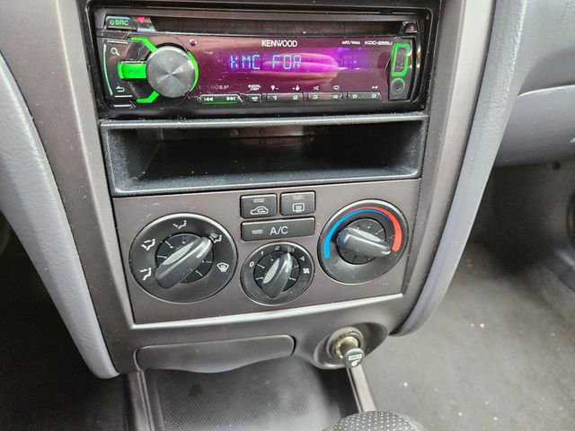 Used 2003 Hyundai Elantra GLS image 22