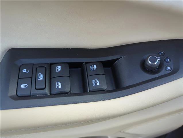 Used 2025 Jeep Grand Cherokee Limited image 26