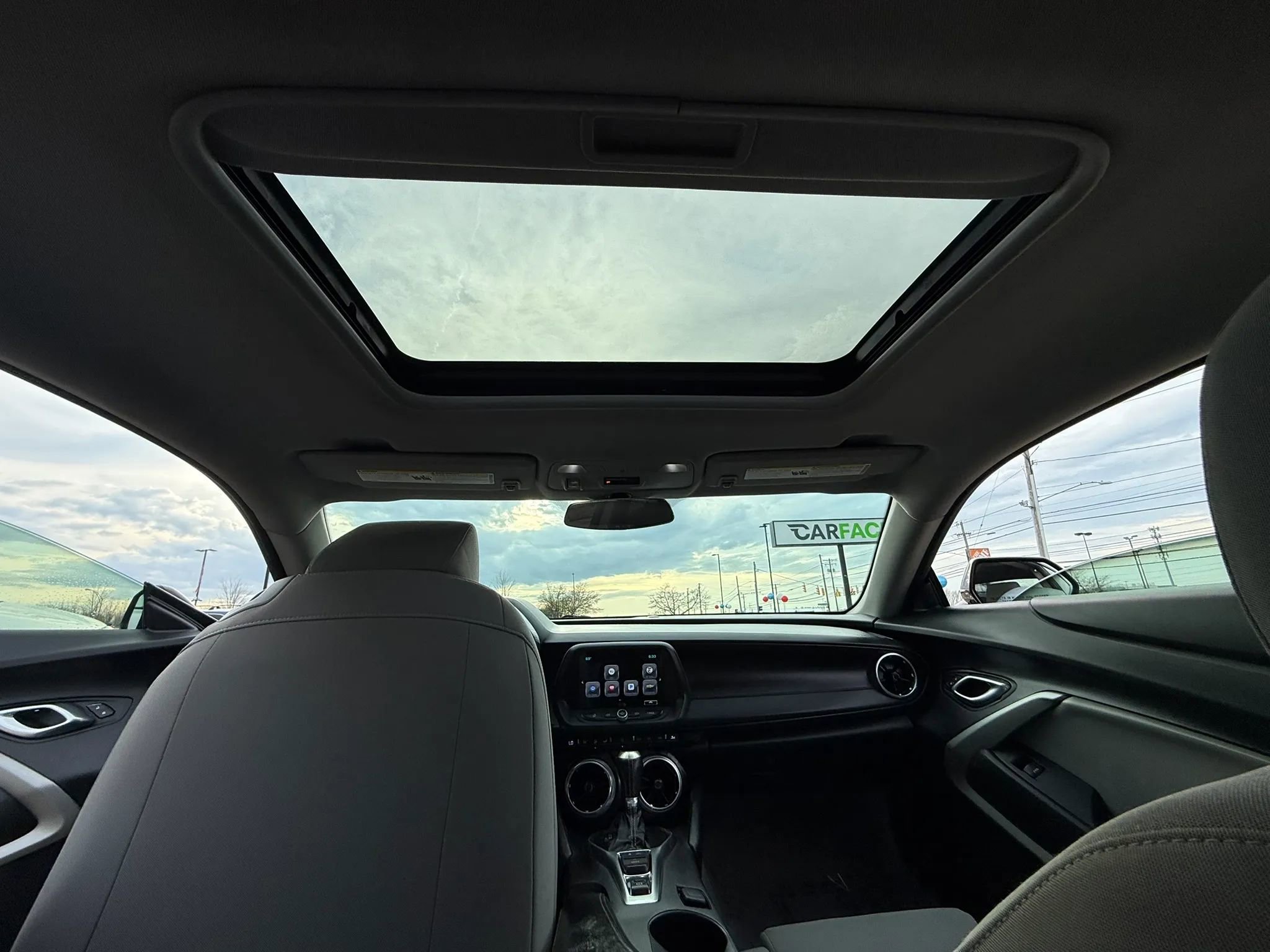 Used 2018 Chevrolet Camaro SS RWD image 23
