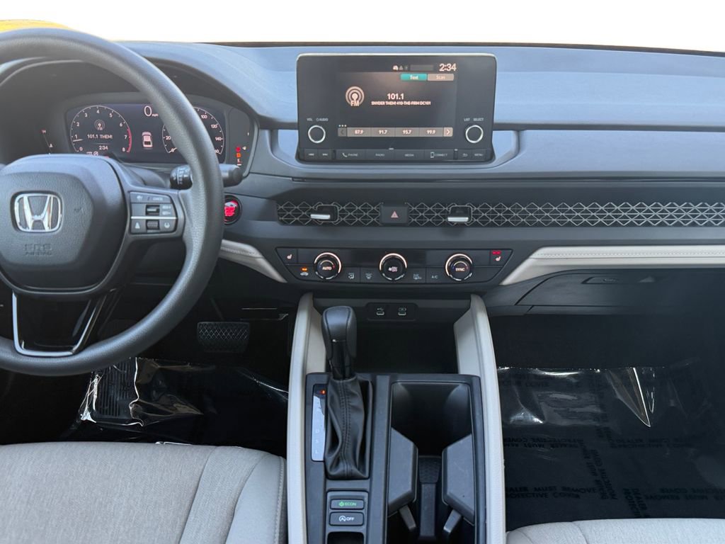 Used 2023 Honda Accord EX image 11