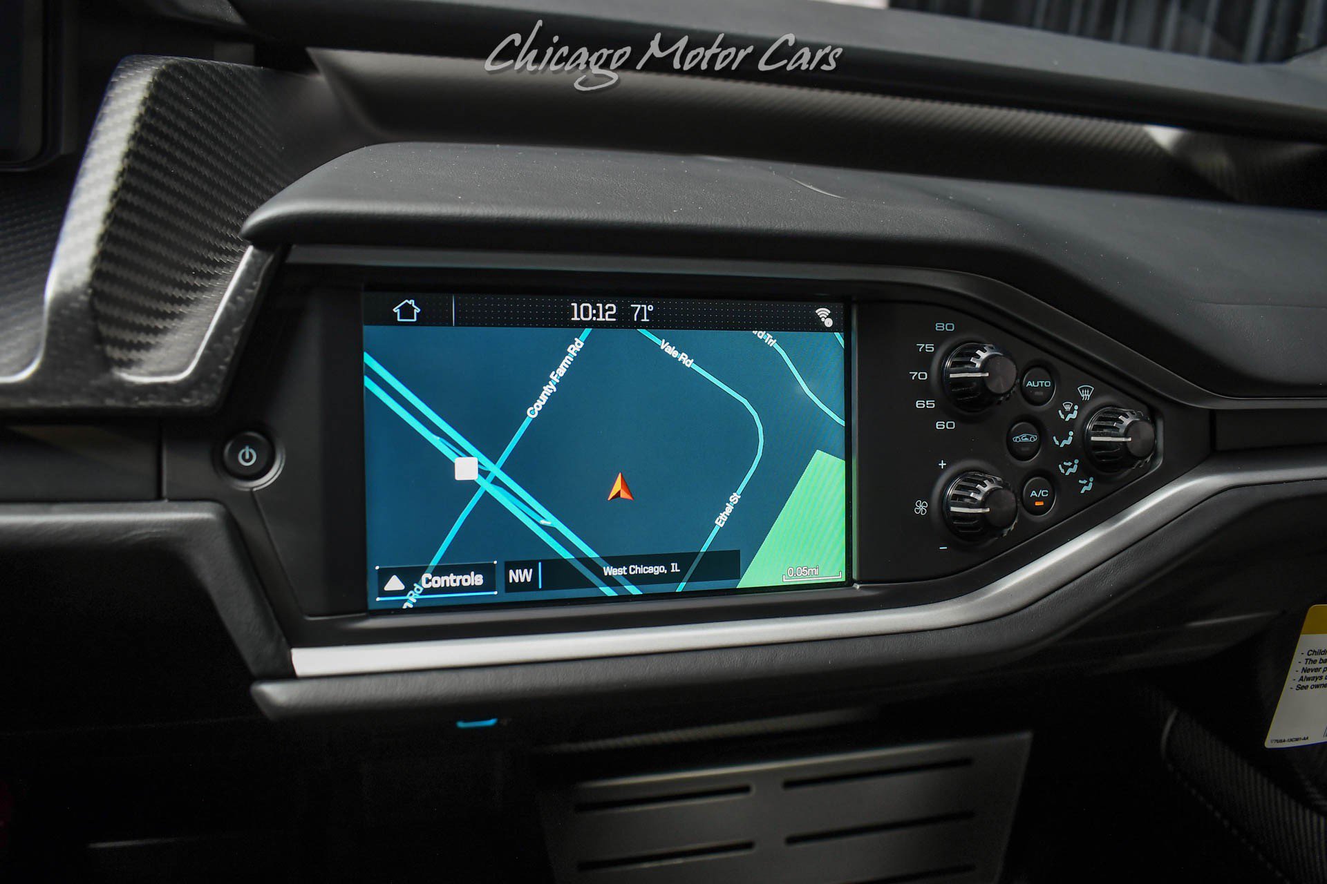 Used 2021 Ford GT RWD image 12