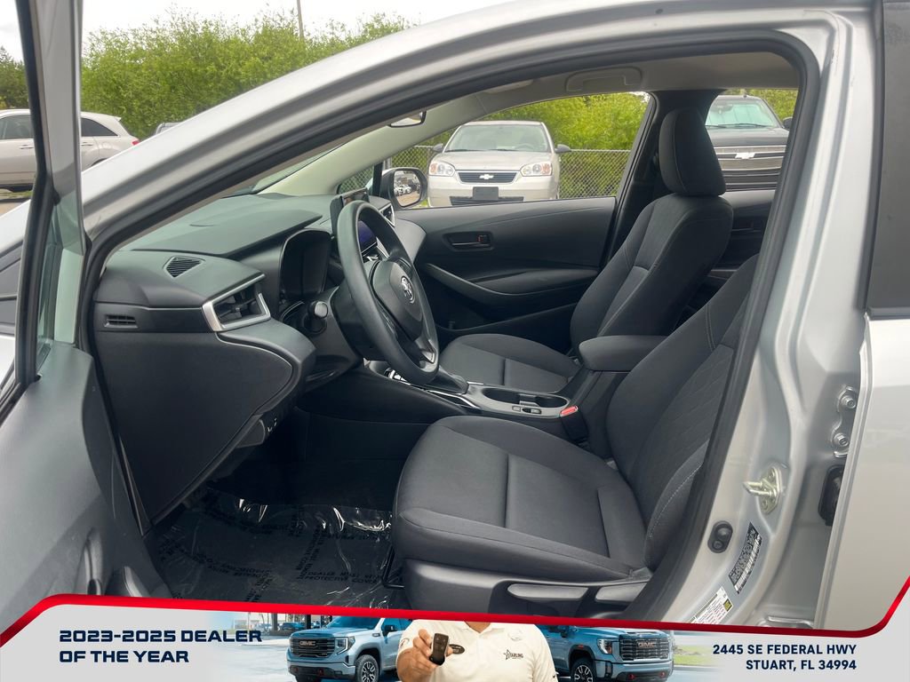 Used 2023 Toyota Corolla LE image 12