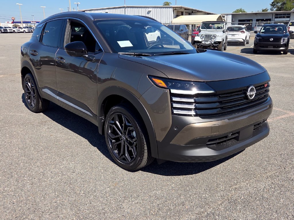 New 2027 Nissan Kicks SR w/ Cold Weather Package FWD image 18