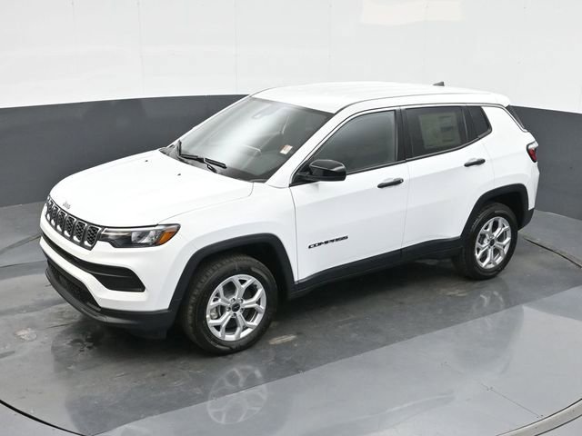 Used 2025 Jeep Compass Sport image 33