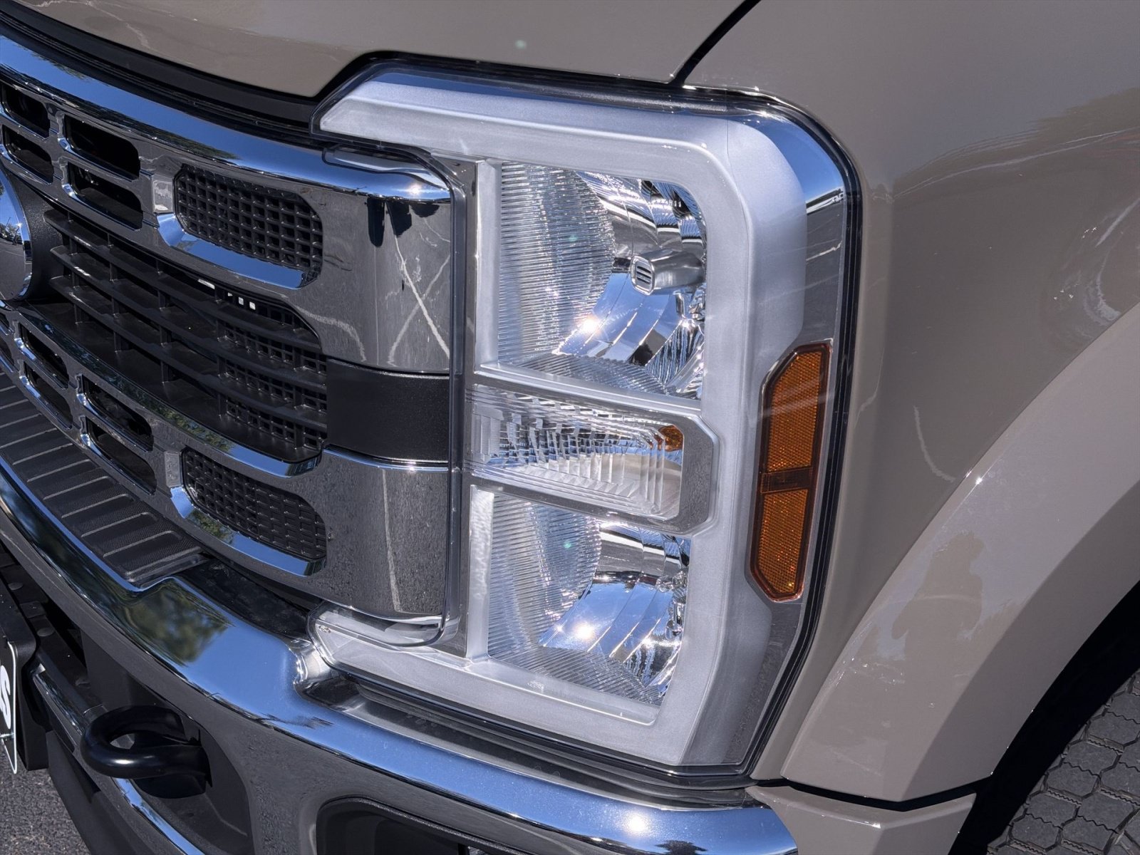 New 2027 Ford F450 XLT w/ 360-Degree Camera Package AWD/4WD image 13