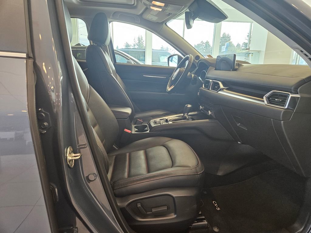 Used 2024 MAZDA CX-5 Carbon Edition image 25